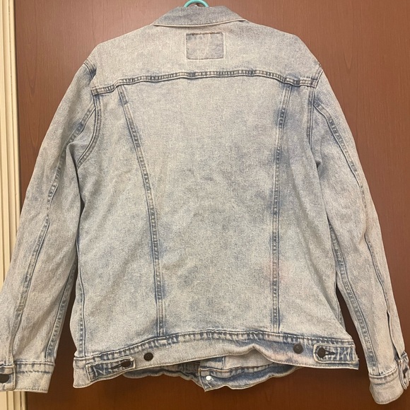 Vintage Levi’s Jean Jacket - Picture 2 of 7